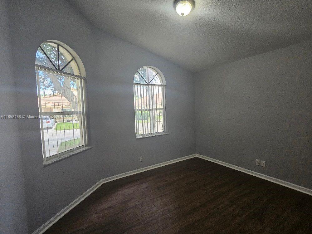 NORTHTREE 2 - Residential Lease