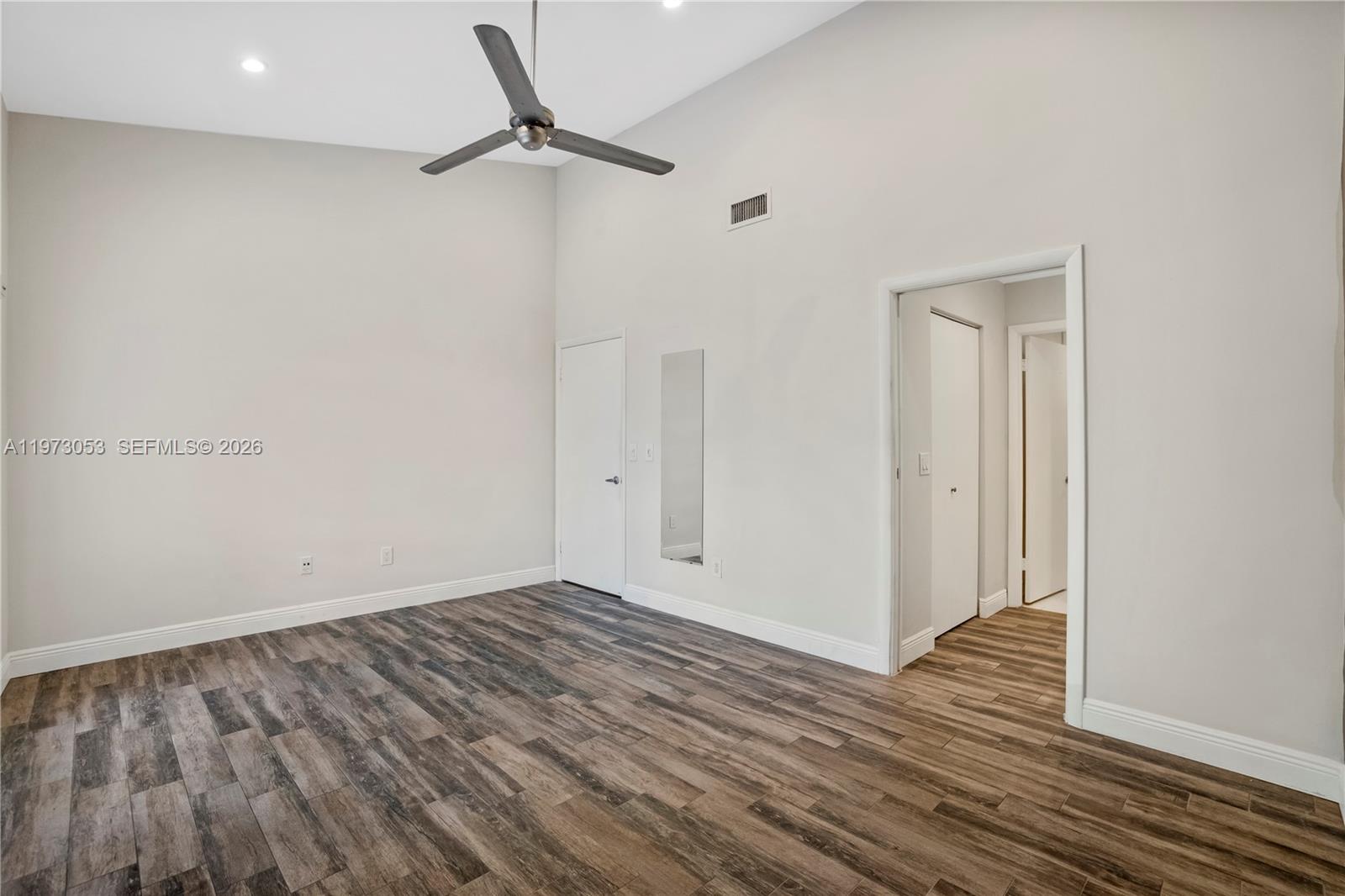 CHELSEA II - Residential