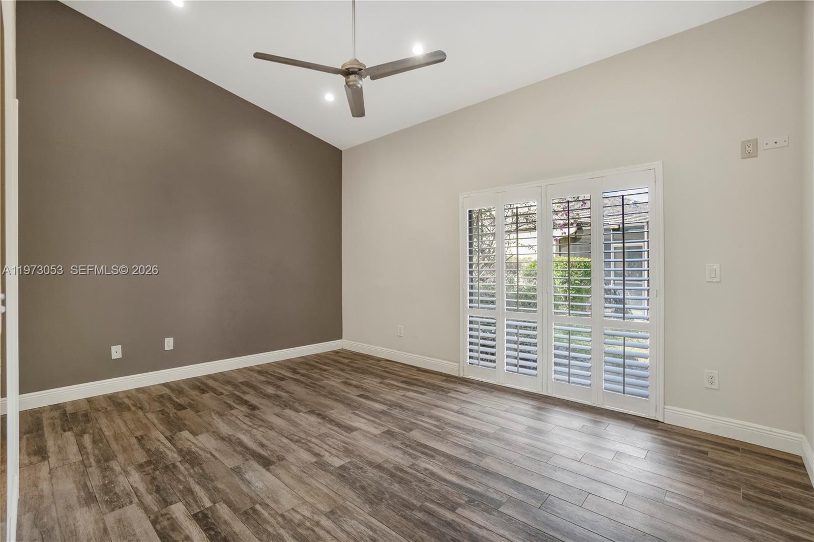 CHELSEA II - Residential