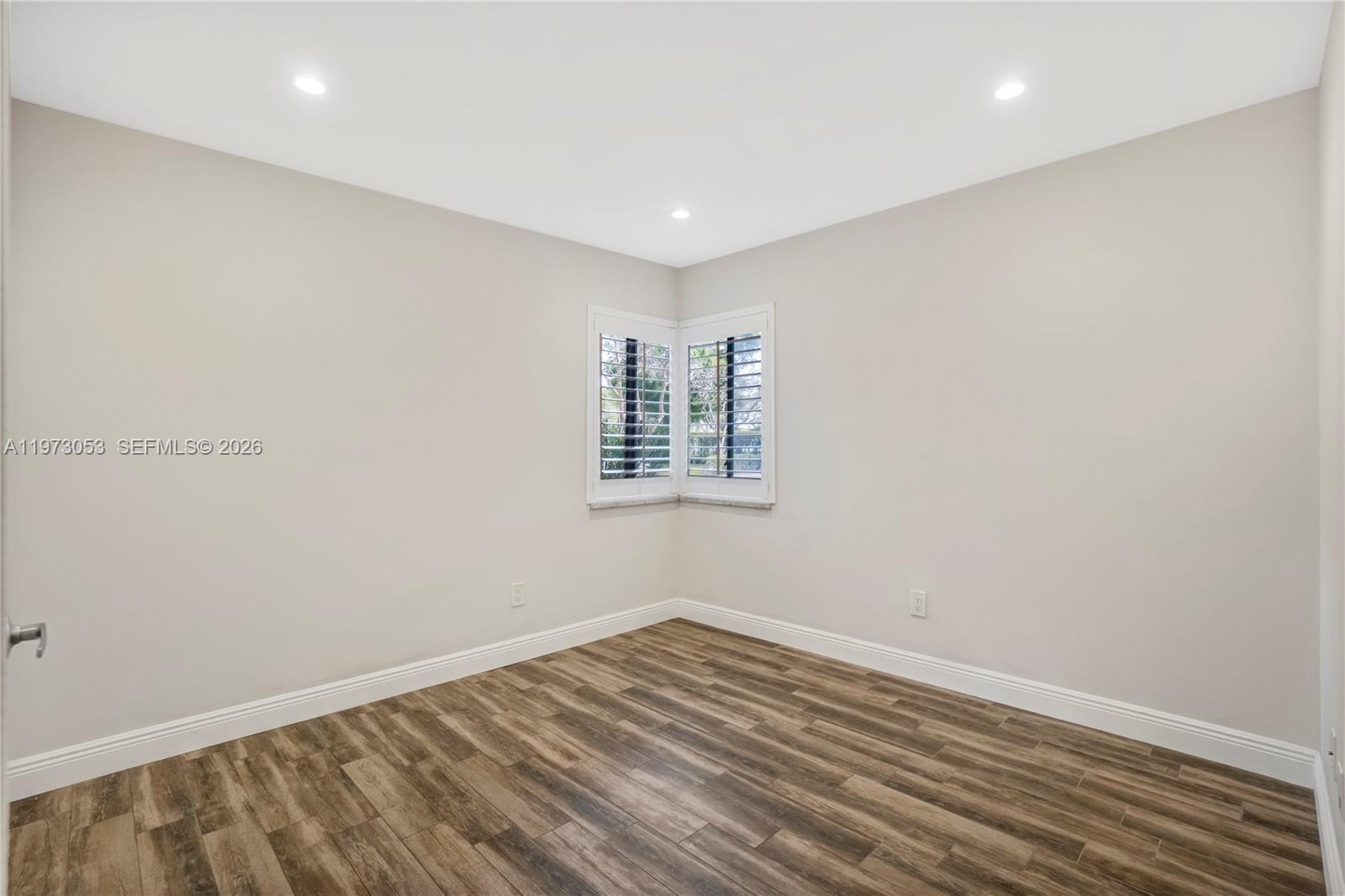 CHELSEA II - Residential