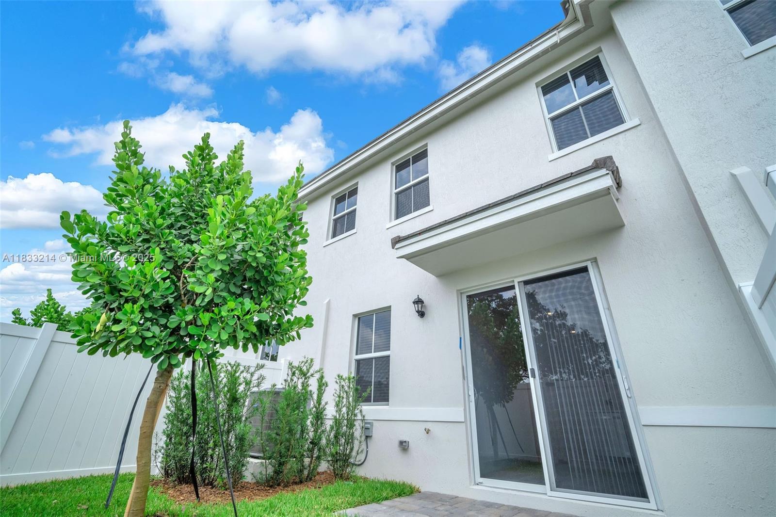 142 SW 171st Way 142