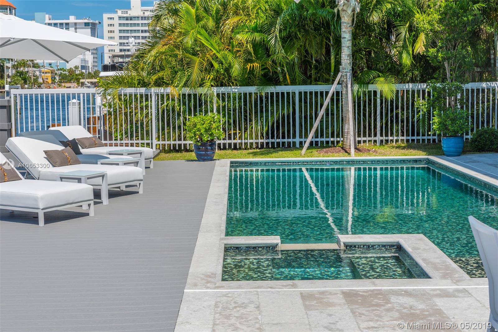 SEA ISLAND - Residential