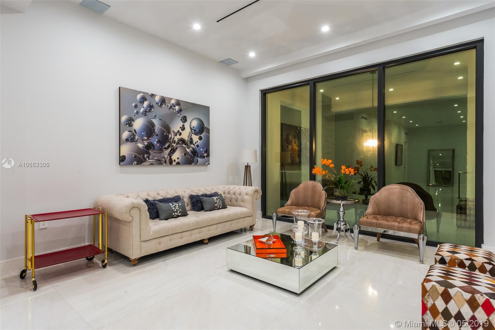 SEA ISLAND - Residential