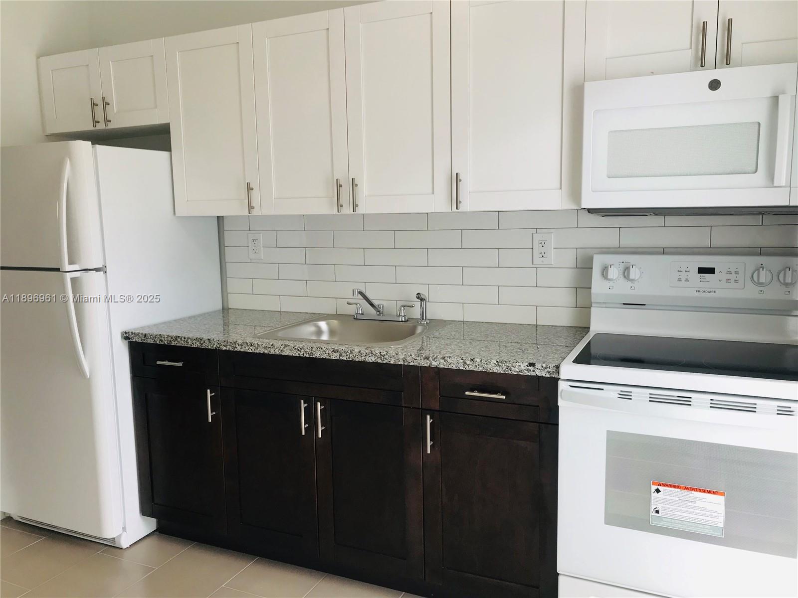 BUENA VISTA GARDENS - Residential Lease
