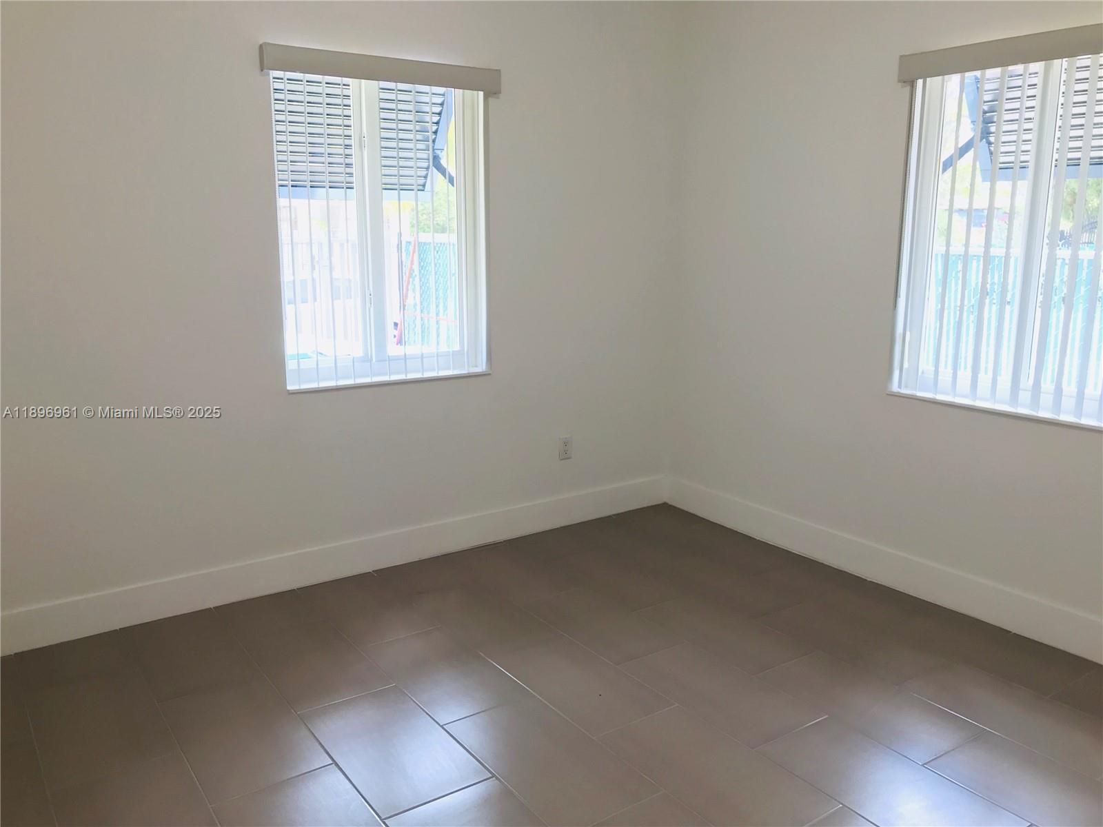 BUENA VISTA GARDENS - Residential Lease