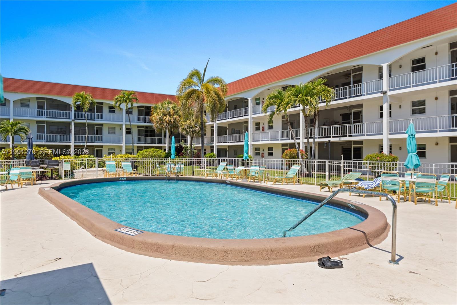 CASA PARADISO CO-OP - Residential