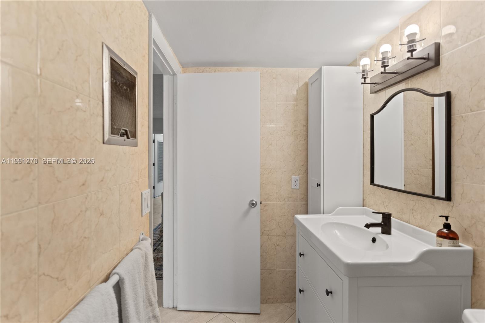 CASA PARADISO CO-OP - Residential