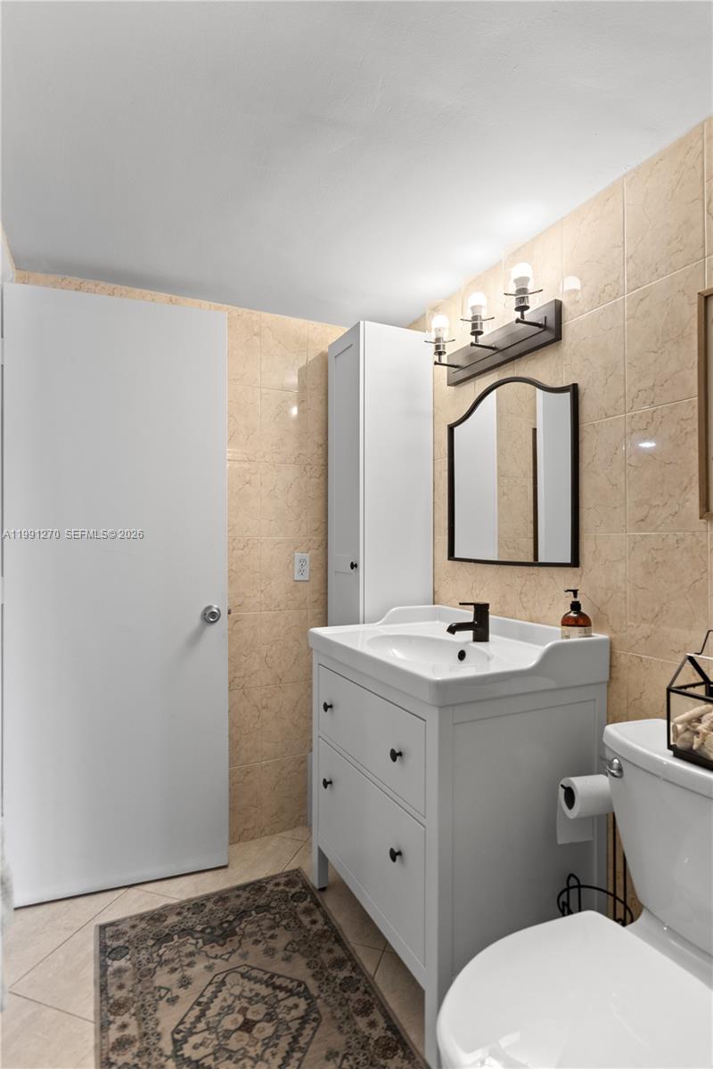 CASA PARADISO CO-OP - Residential