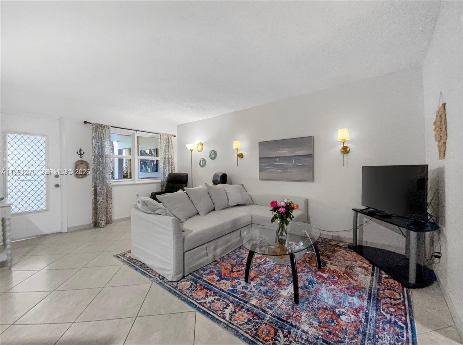 580 Egret Dr