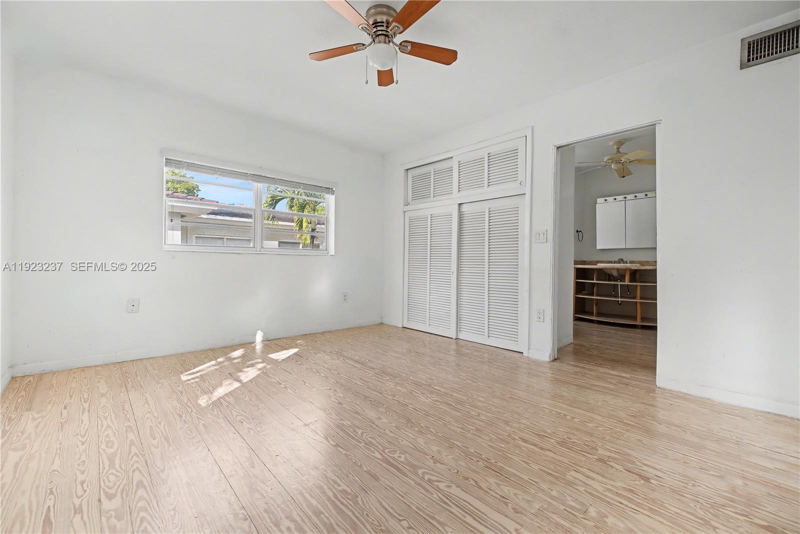 SUNRISE HARBOUR REV PL - Residential