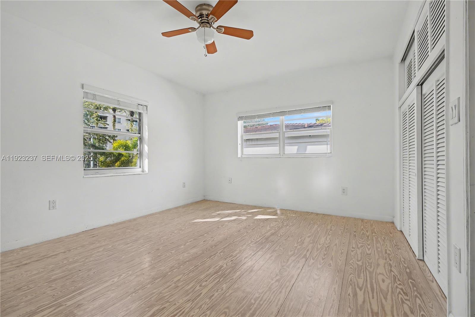 SUNRISE HARBOUR REV PL - Residential