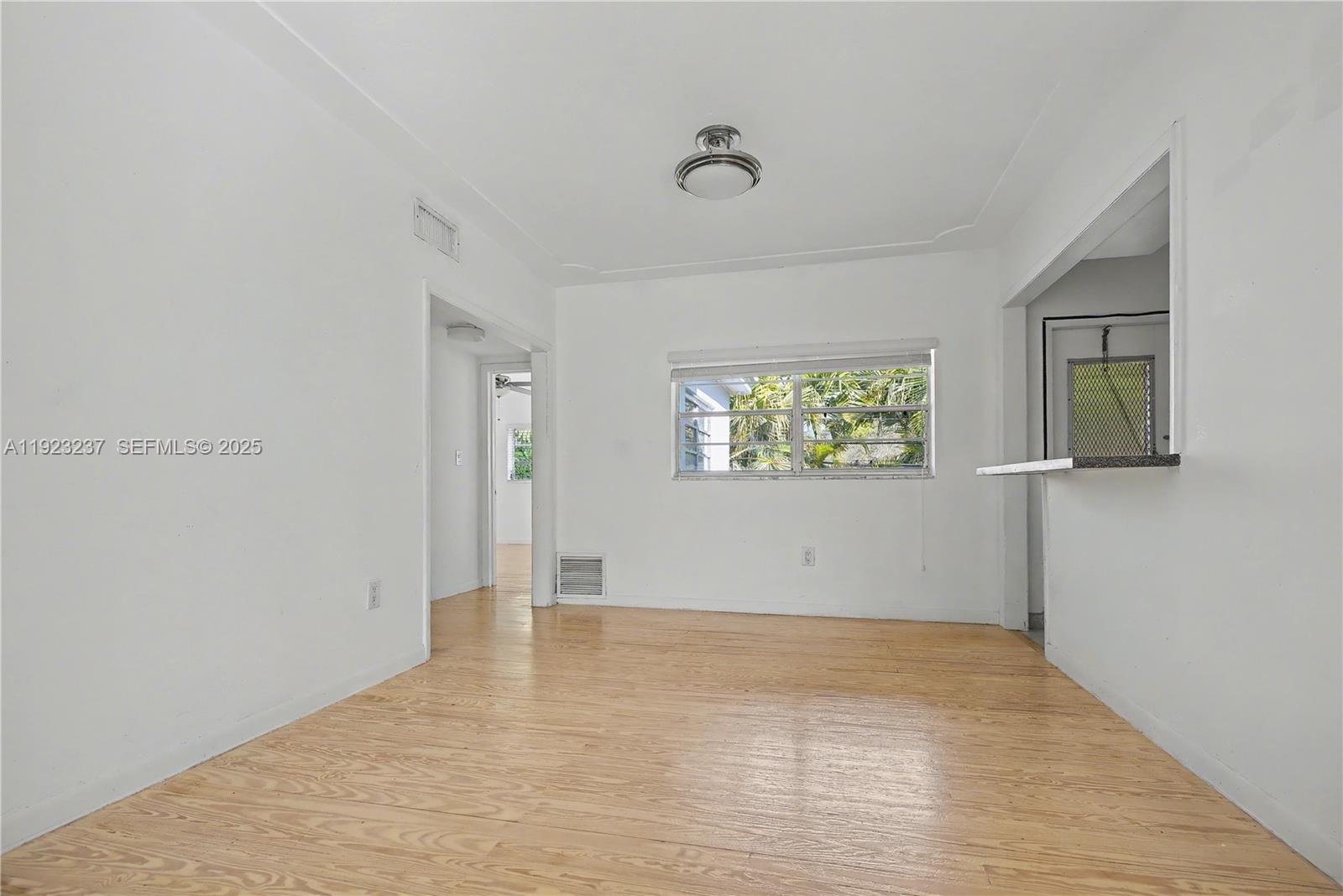 SUNRISE HARBOUR REV PL - Residential