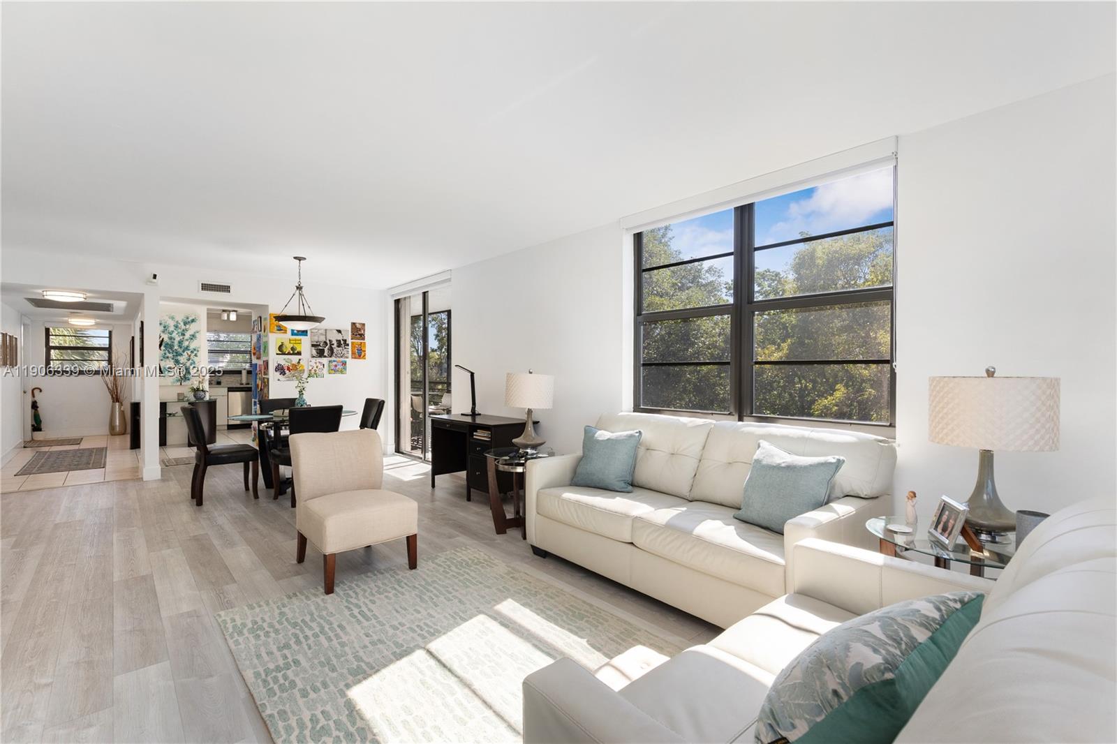 COLONY POINT 3 CONDO - Residential