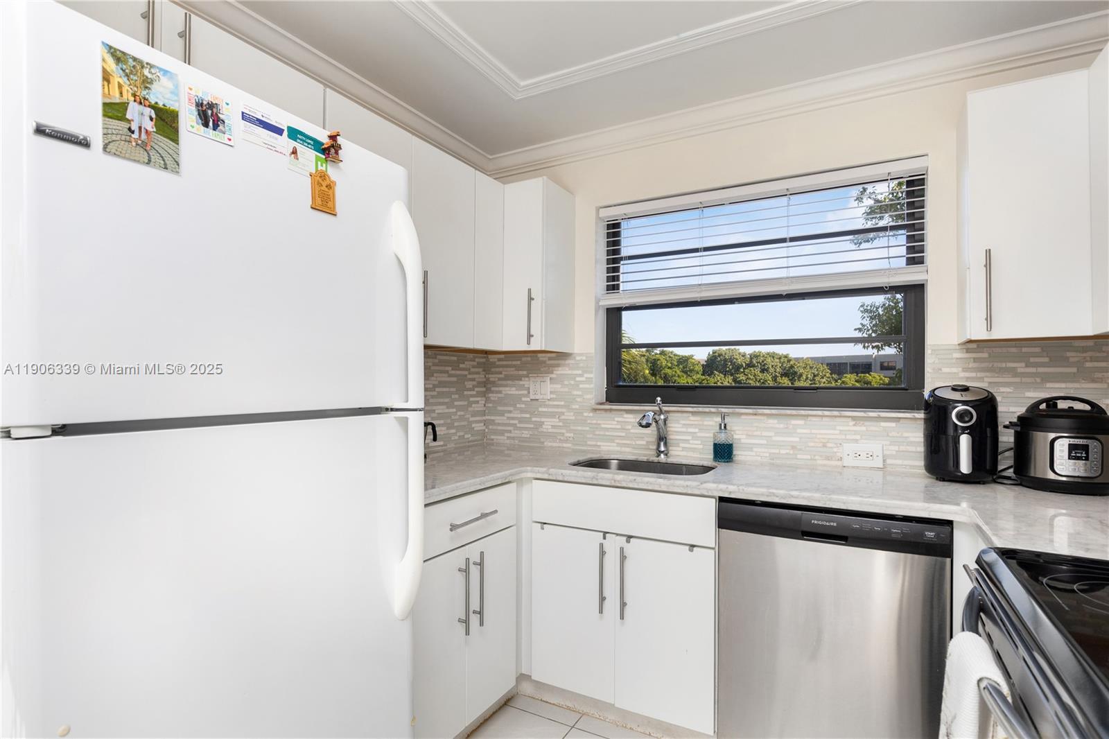 COLONY POINT 3 CONDO - Residential