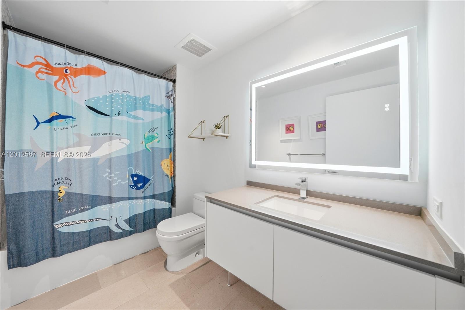 REACH CONDO - Residential
