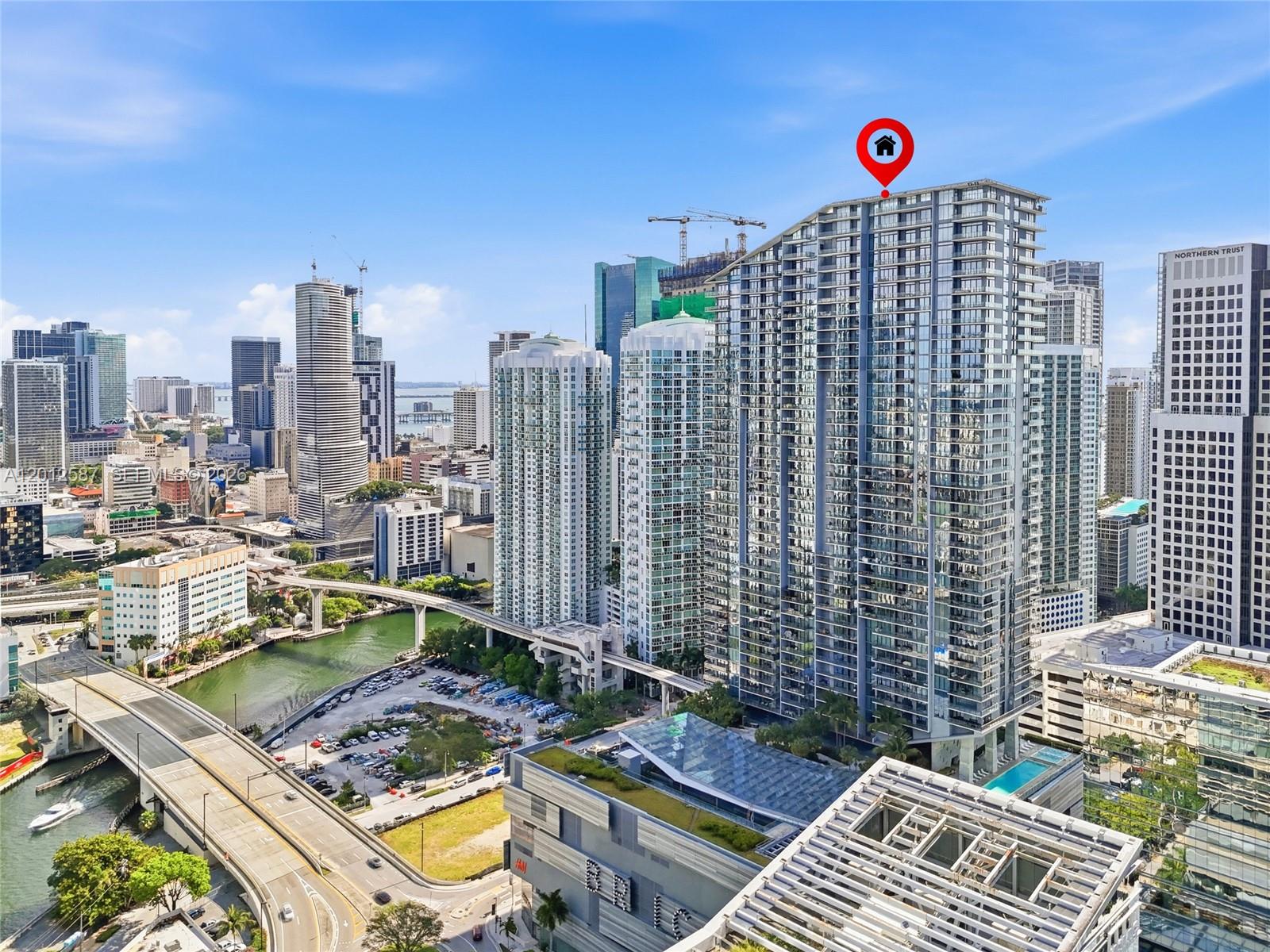 REACH CONDO - Residential