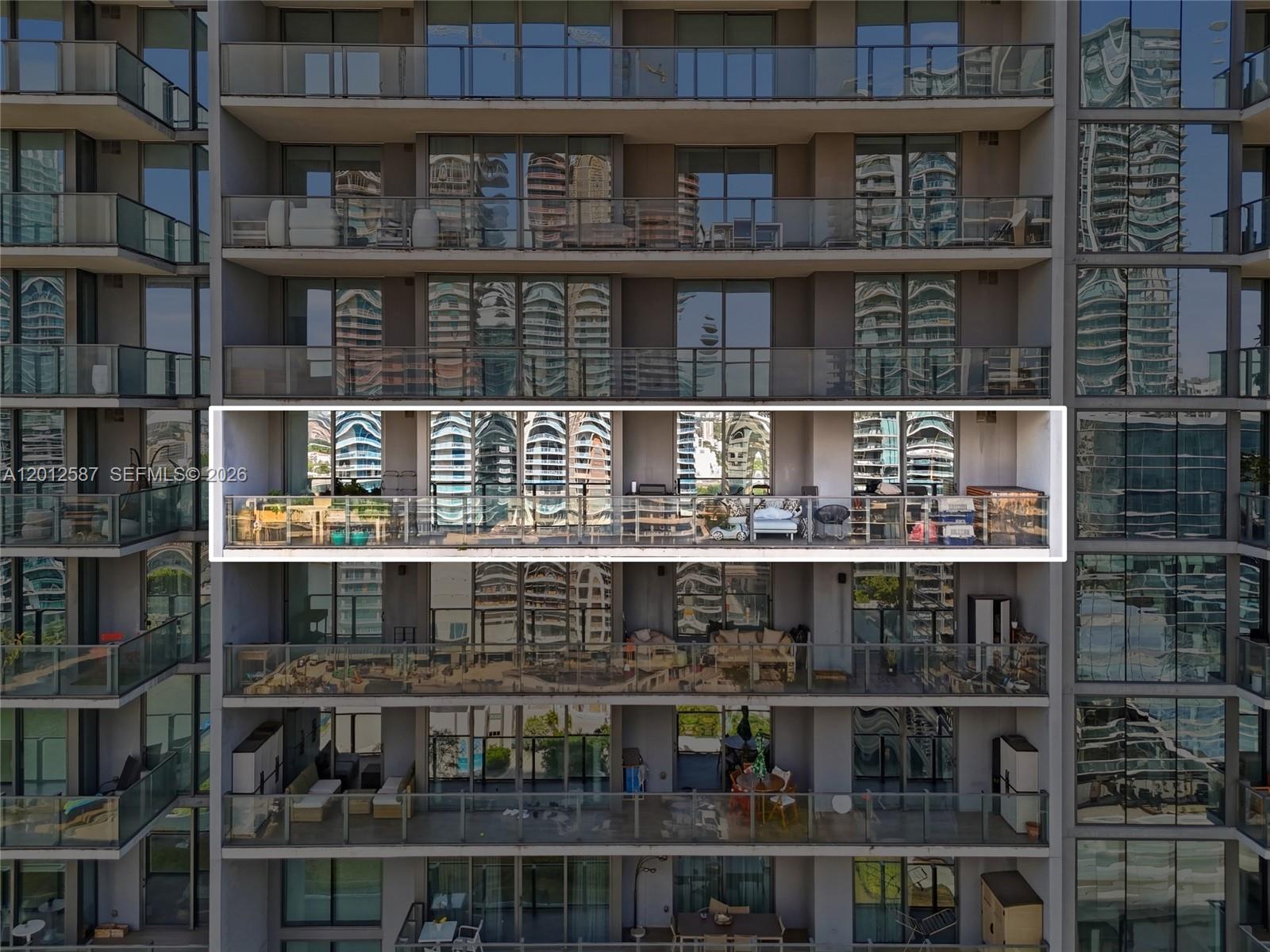 REACH CONDO - Residential
