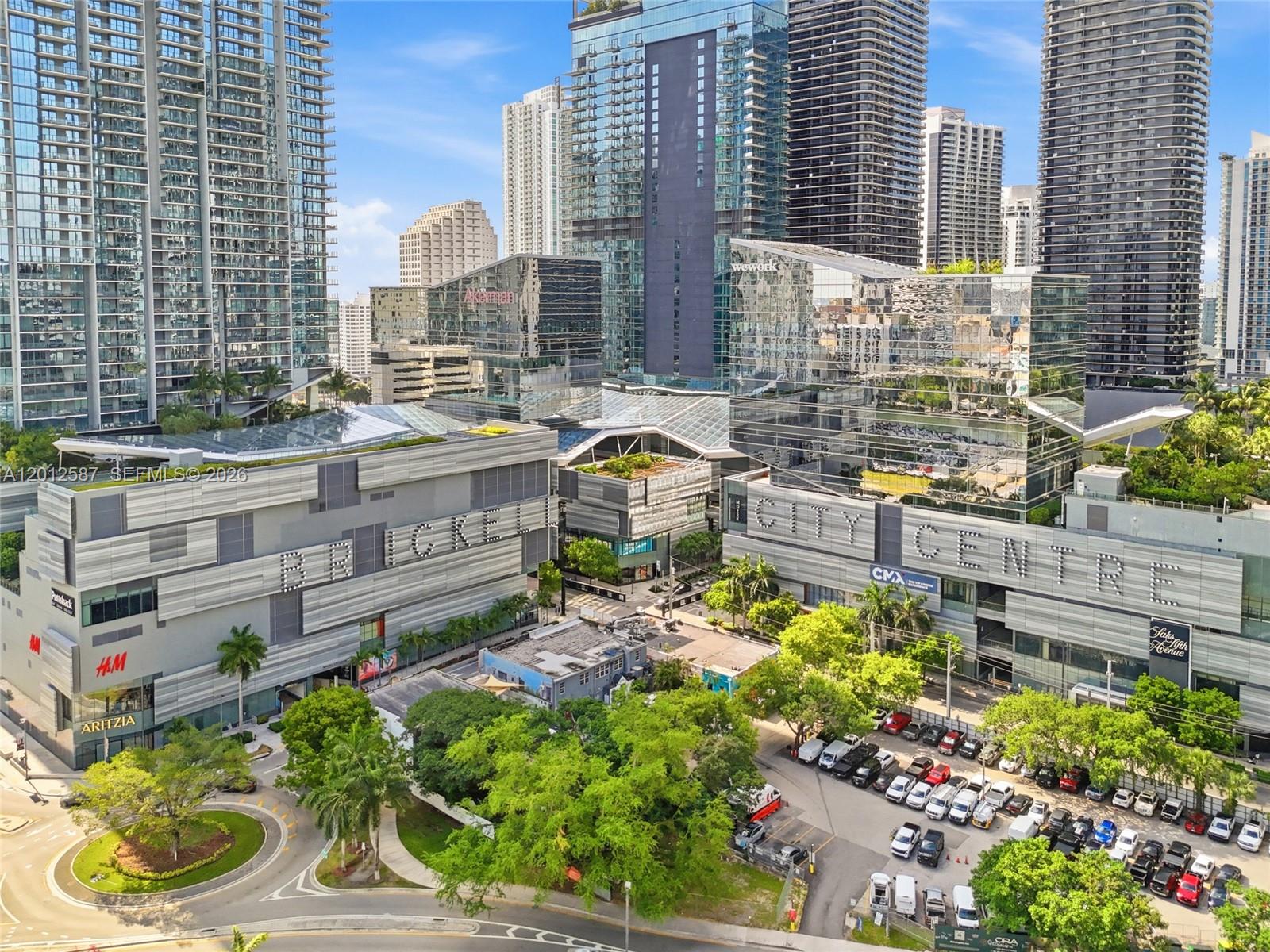 REACH CONDO - Residential