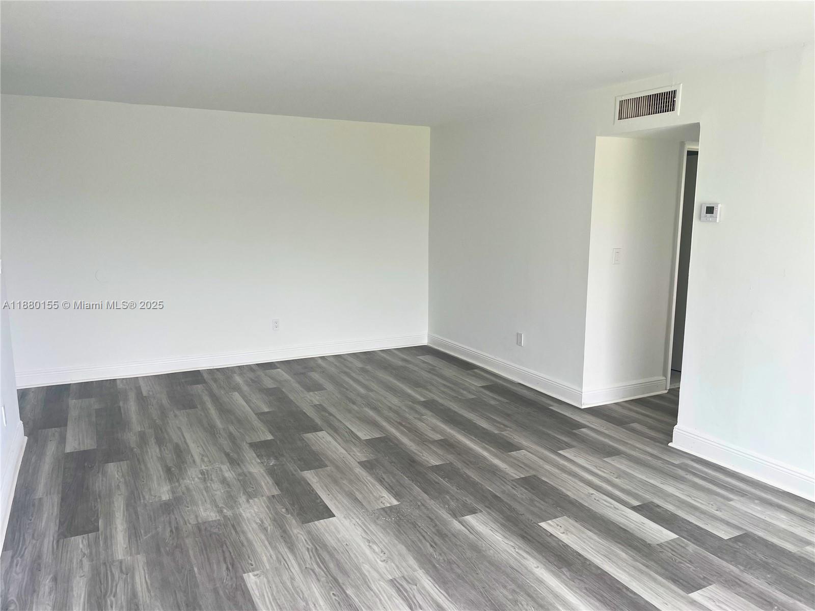 MONTECARLO CONDO - Residential