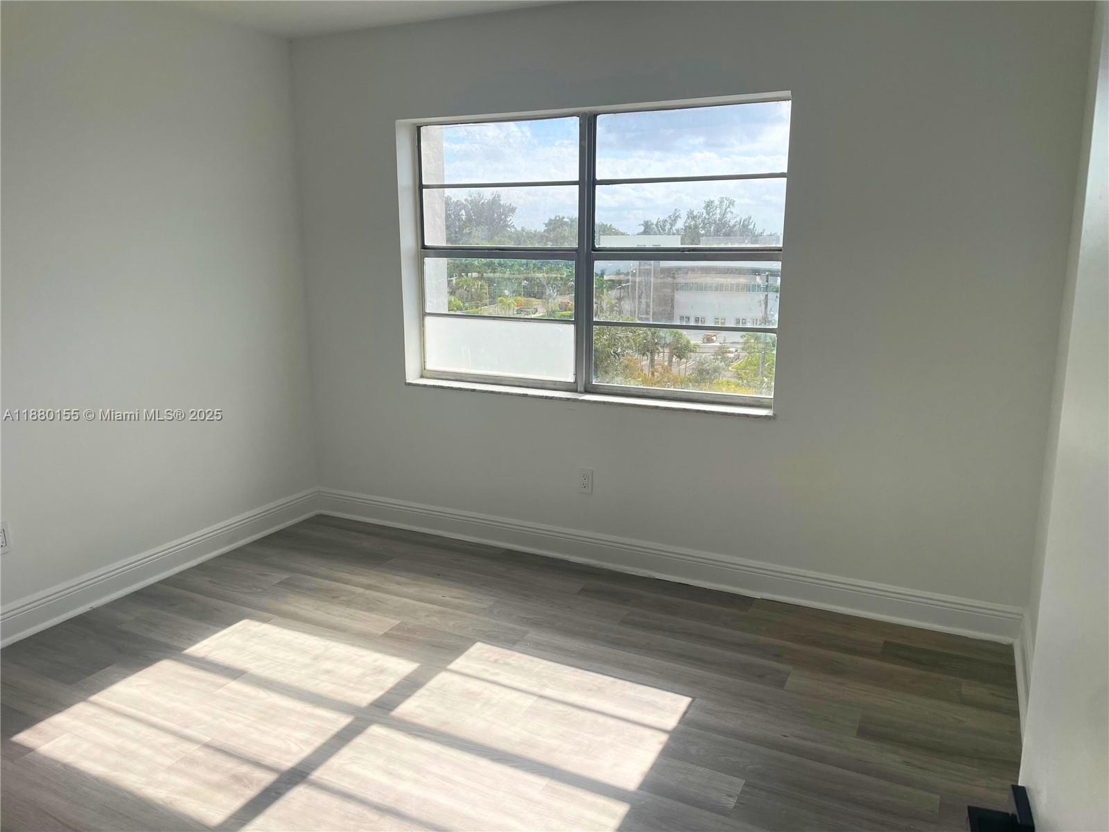 MONTECARLO CONDO - Residential