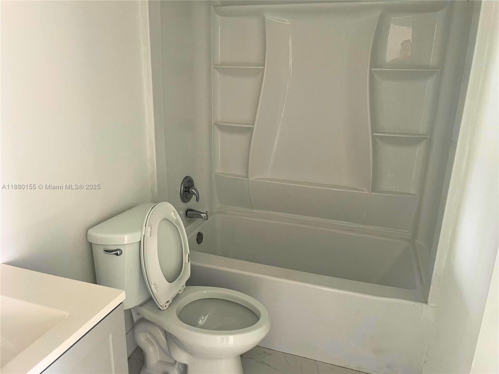 MONTECARLO CONDO - Residential