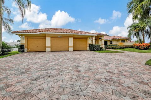 A home in Plantation