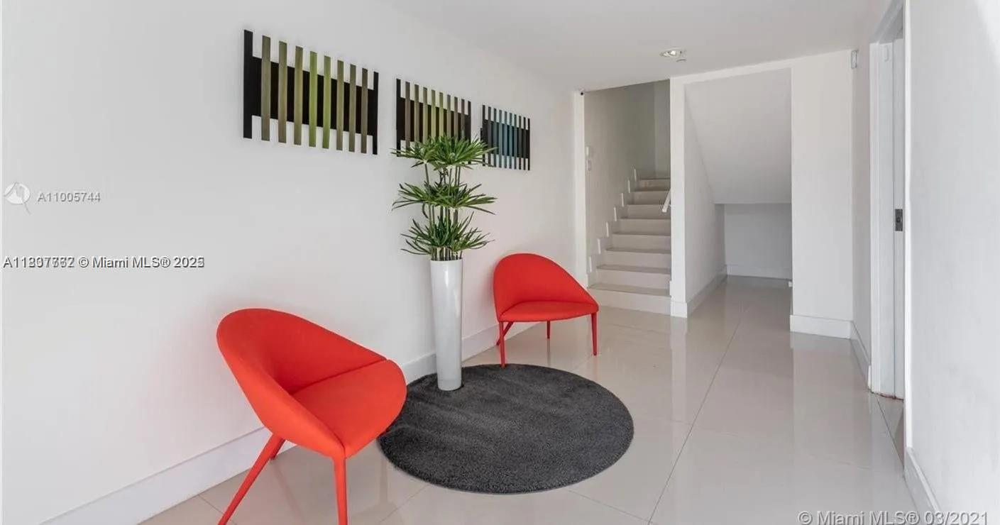 BAY HOUSE MIAMI CONDO - Residential