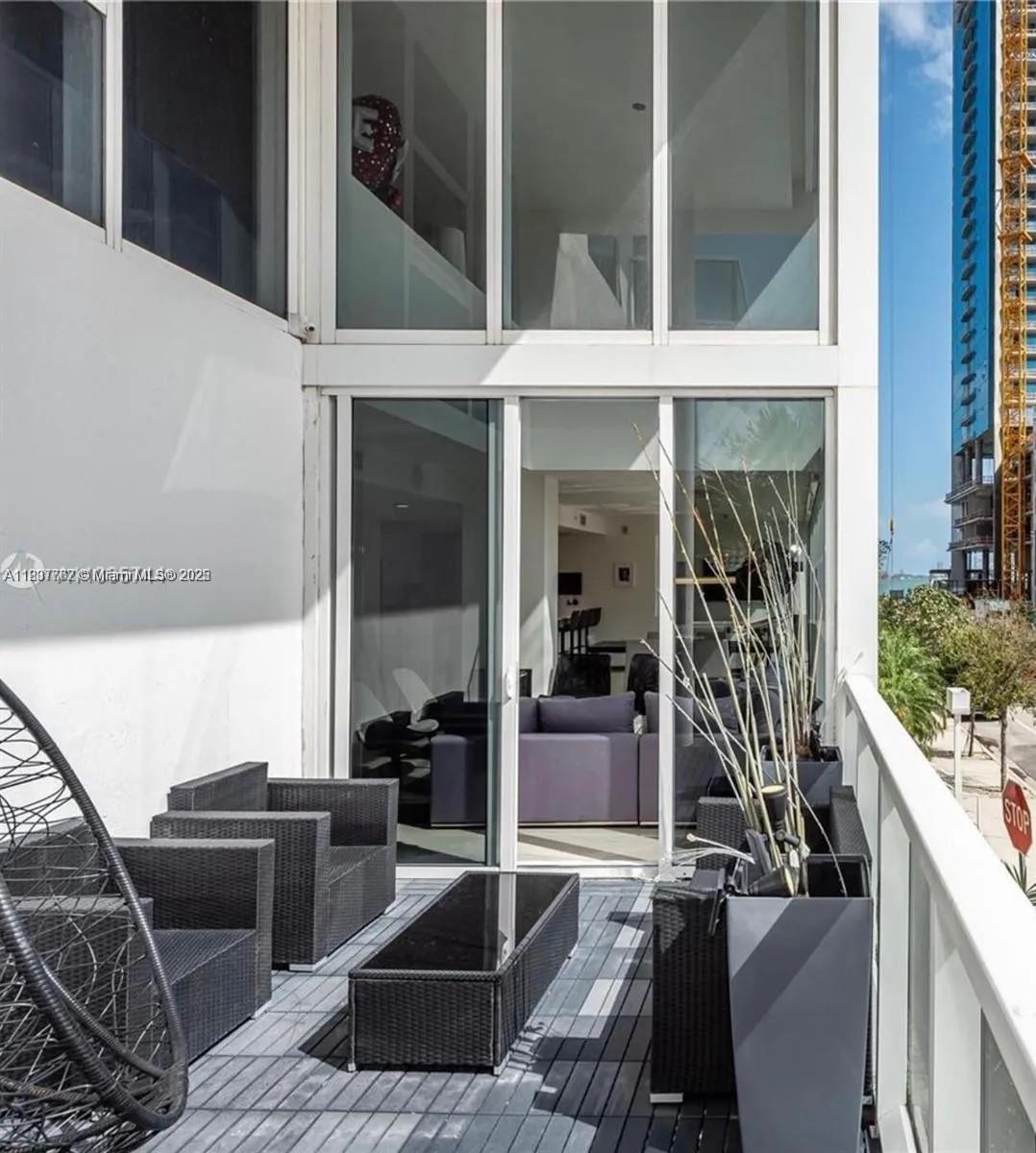 BAY HOUSE MIAMI CONDO - Residential