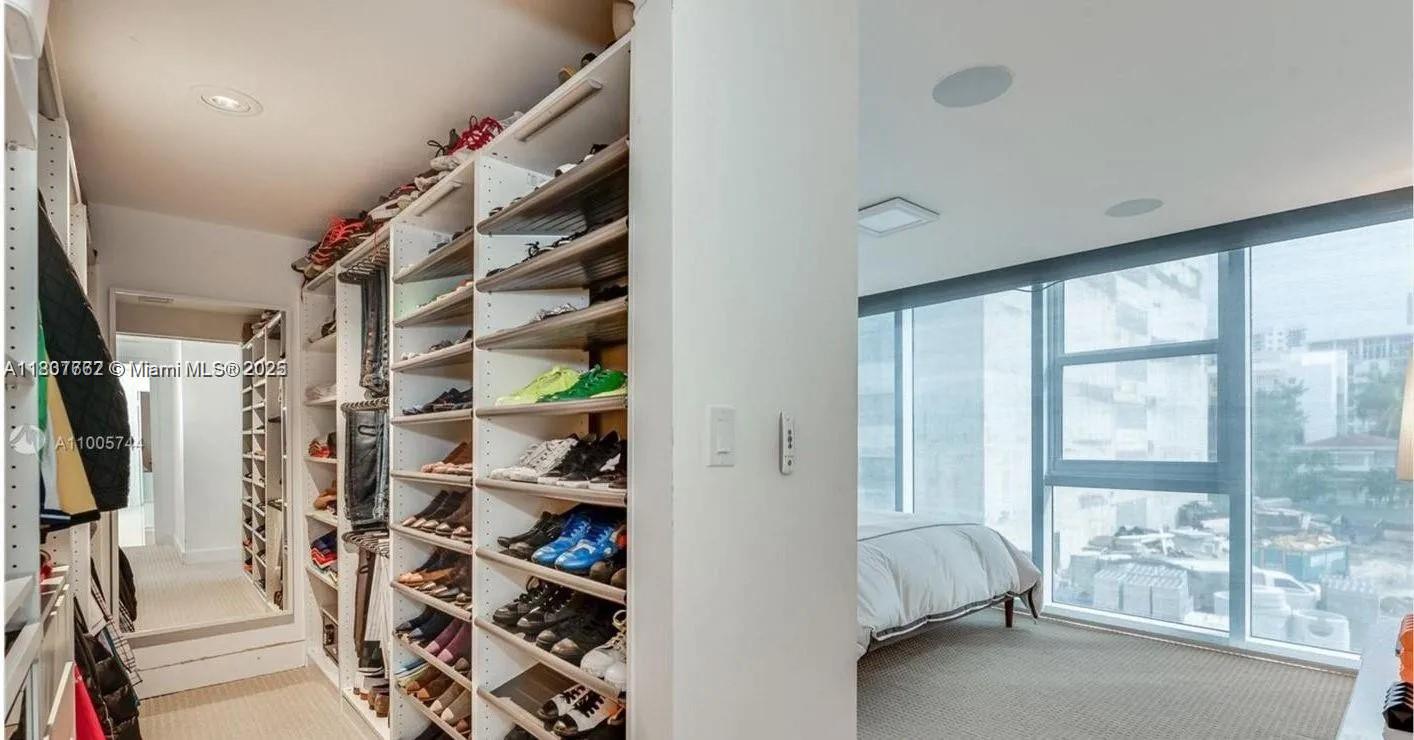 BAY HOUSE MIAMI CONDO - Residential