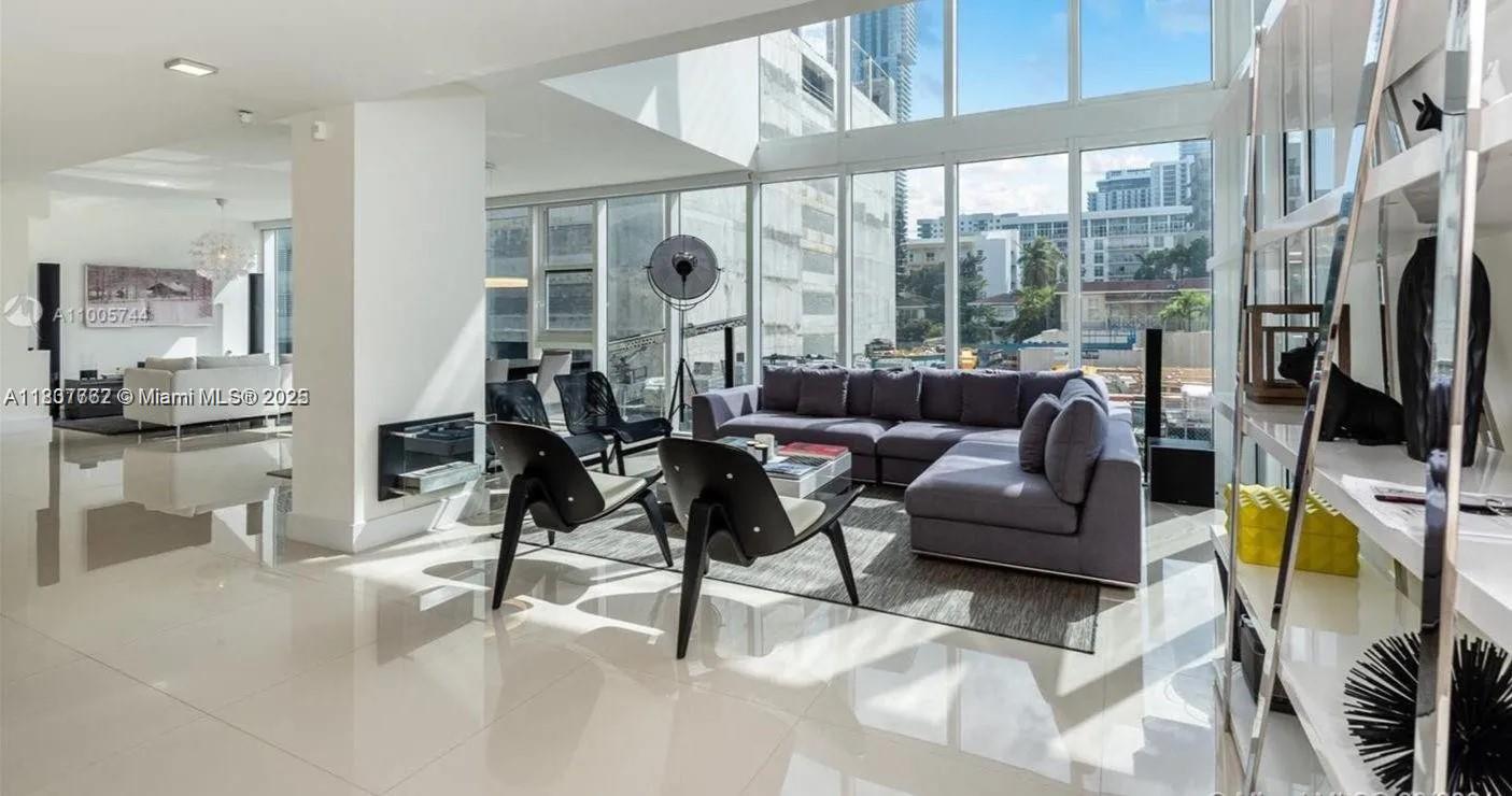 BAY HOUSE MIAMI CONDO - Residential