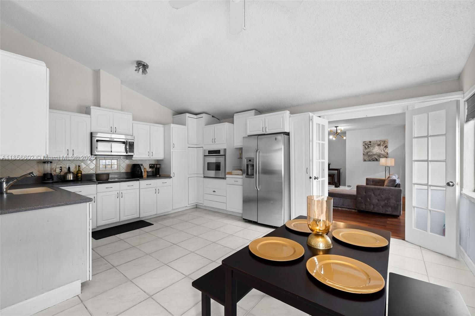 COUNTRY PARK AT BOCA RATO - Residential