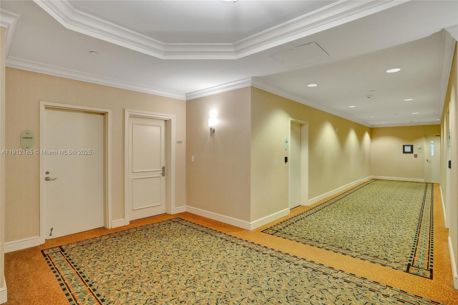 TURNBERRY VLG NO TOWER CO - Residential Lease