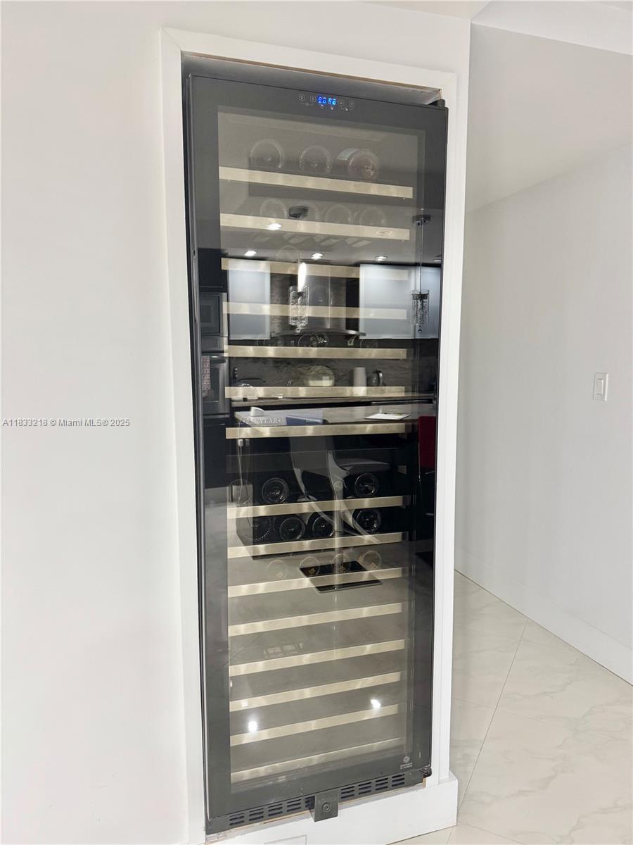 GALLEON CONDO - Residential Lease