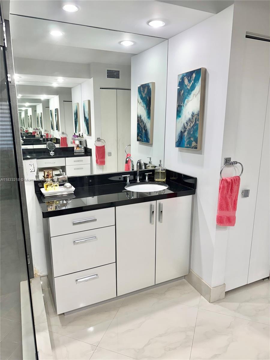 GALLEON CONDO - Residential Lease