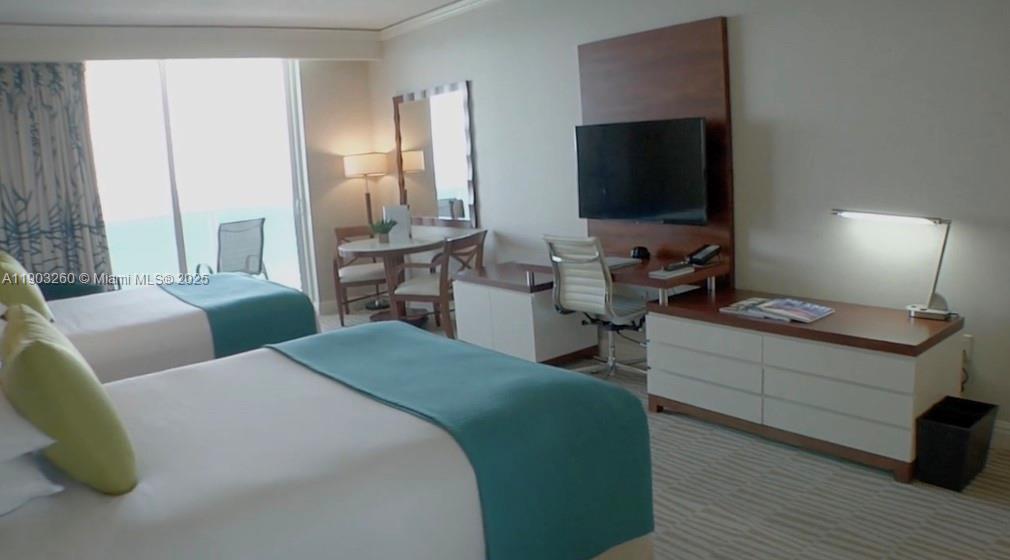 TRUMP INTERNATIONAL SONES - Residential