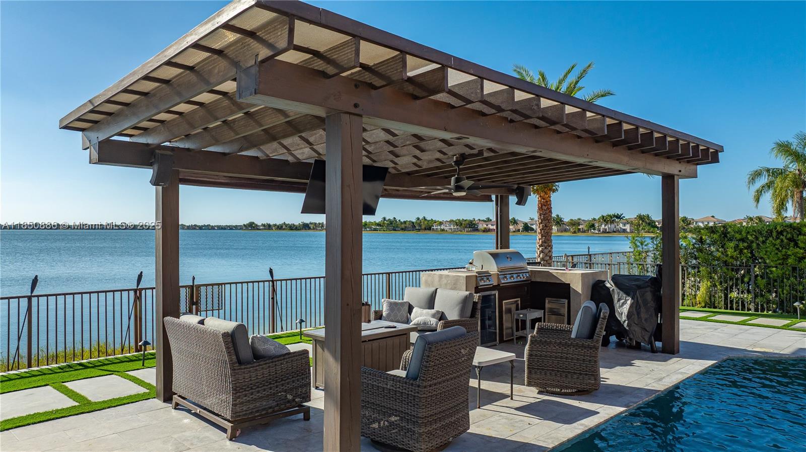 SUNSET FALLS PLAT 1 - Residential