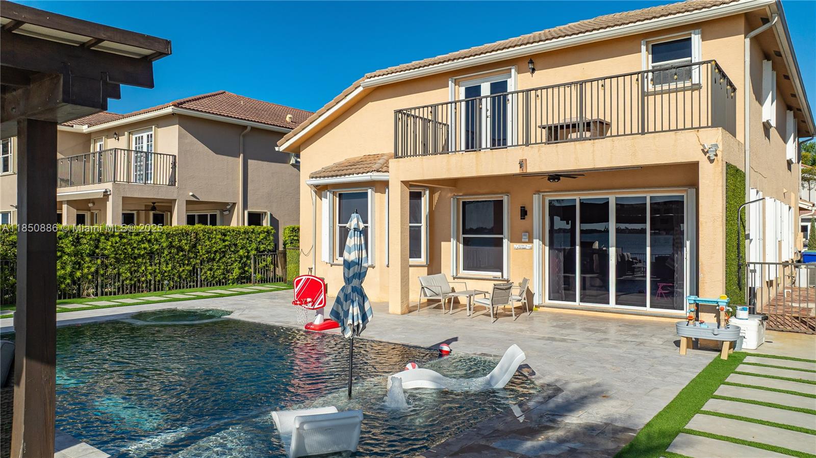 SUNSET FALLS PLAT 1 - Residential