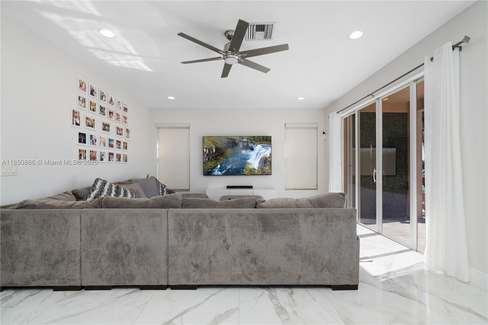 SUNSET FALLS PLAT 1 - Residential