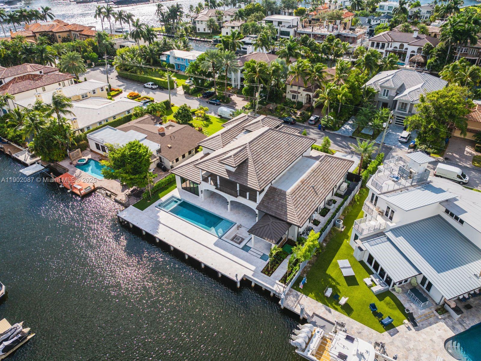 View photos, virtual tours, details... 2605 Castilla Isle