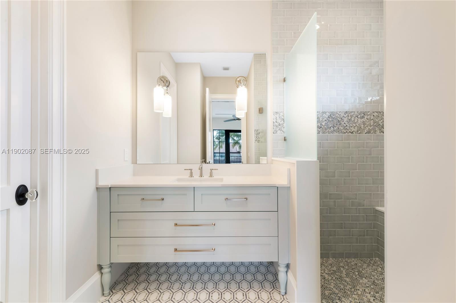 LAUDERDALE SHORES REAMEN - Residential