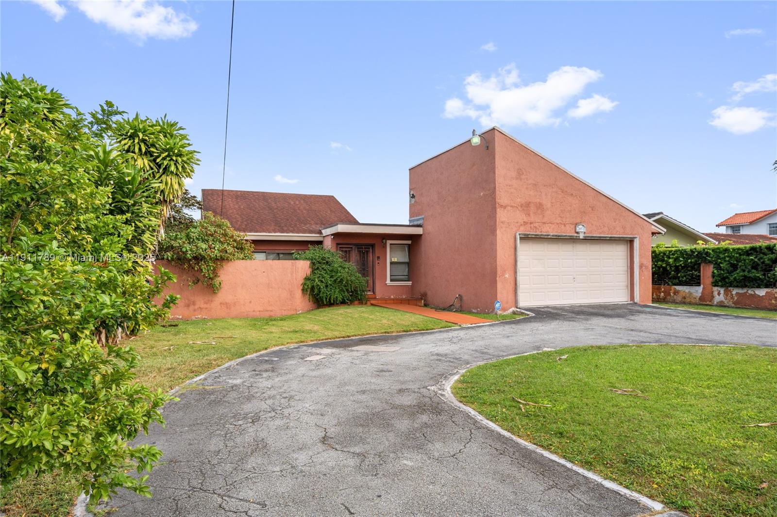 CORAL WAY ESTATES - Residential