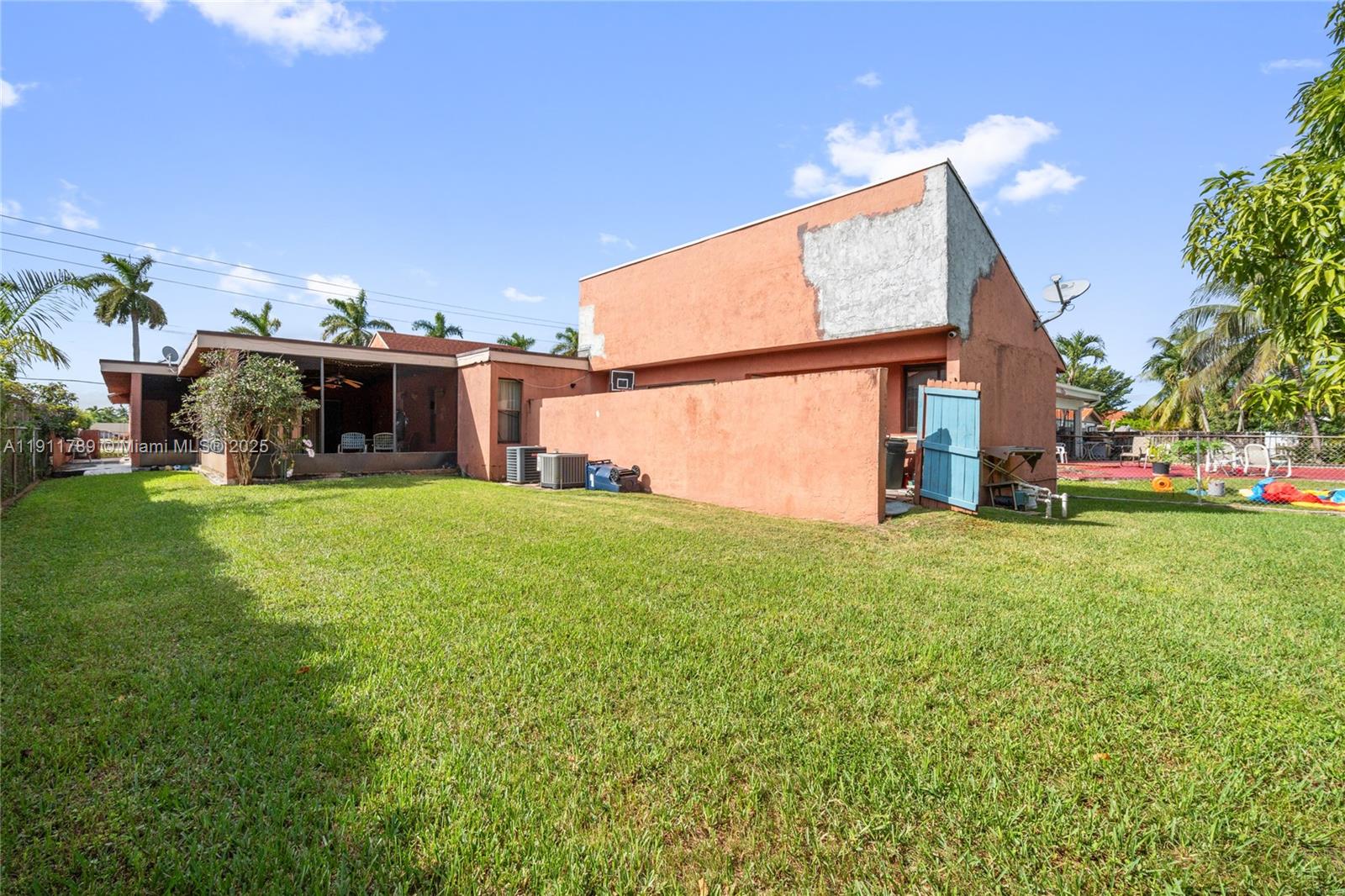 CORAL WAY ESTATES - Residential