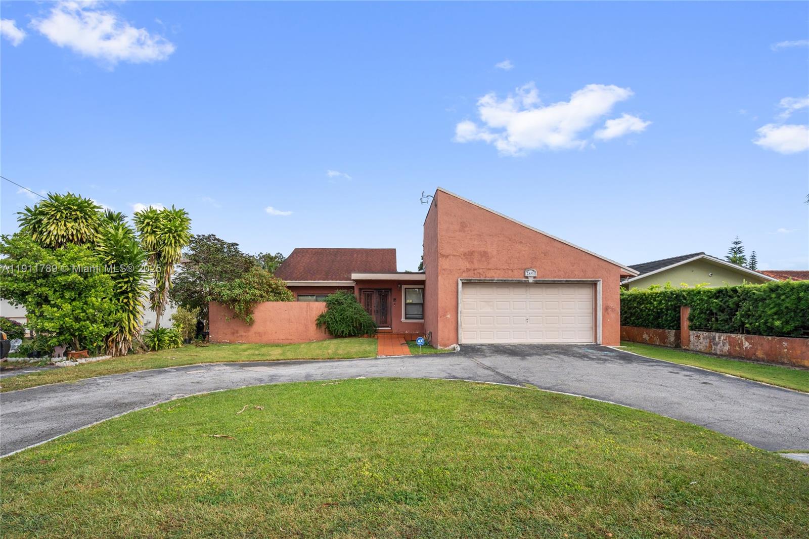 CORAL WAY ESTATES - Residential