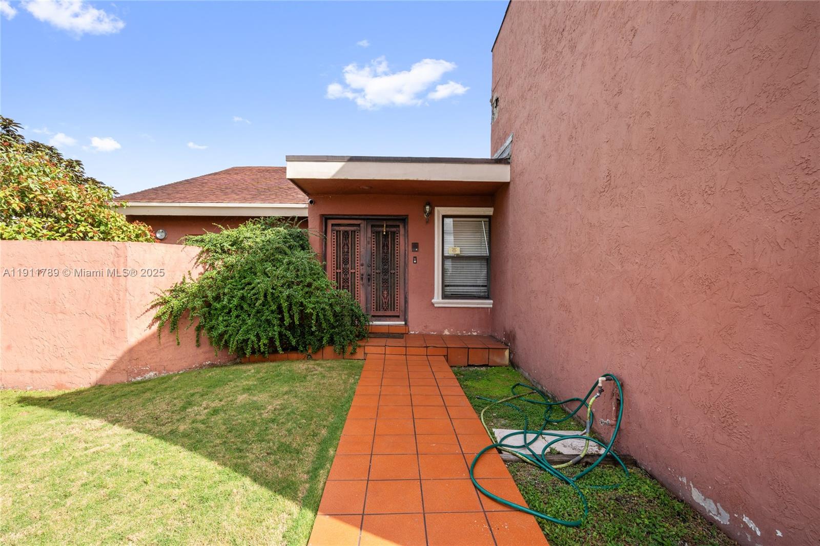 CORAL WAY ESTATES - Residential