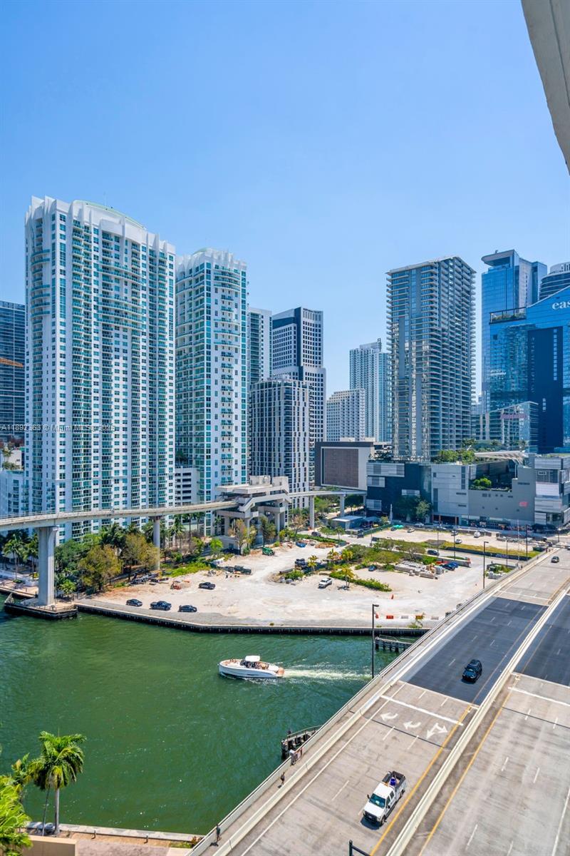 WIND CONDO - Residential