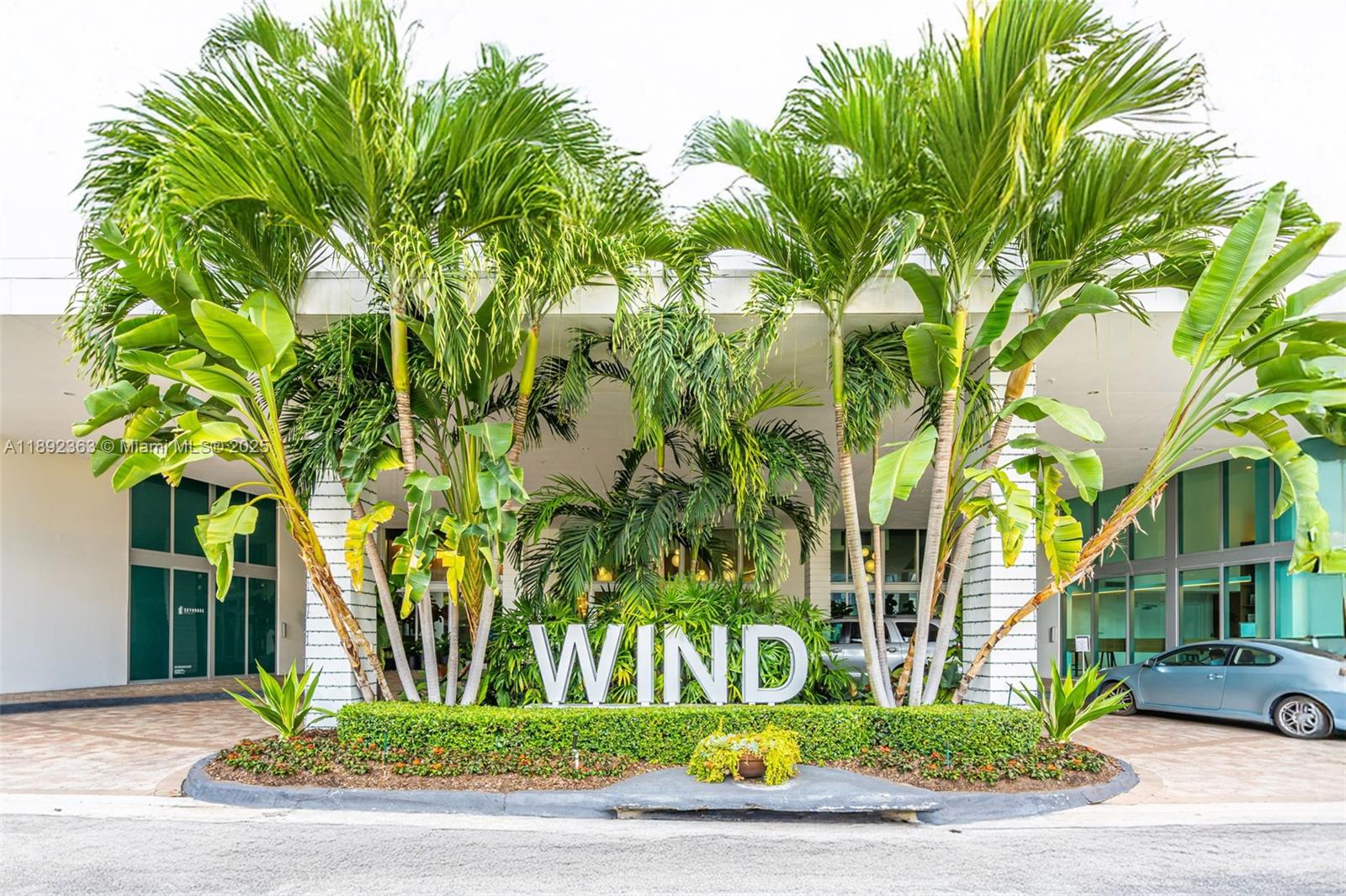 WIND CONDO - Residential