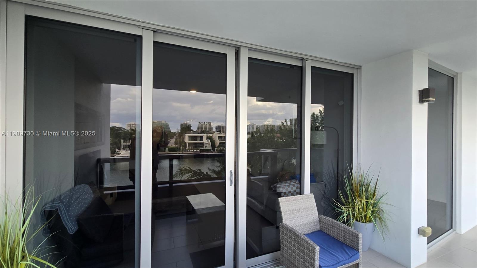 THE IVORY RESIDENCE CONDO - Residential