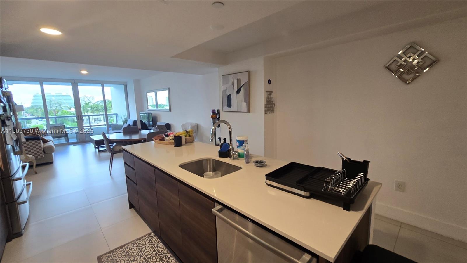 THE IVORY RESIDENCE CONDO - Residential