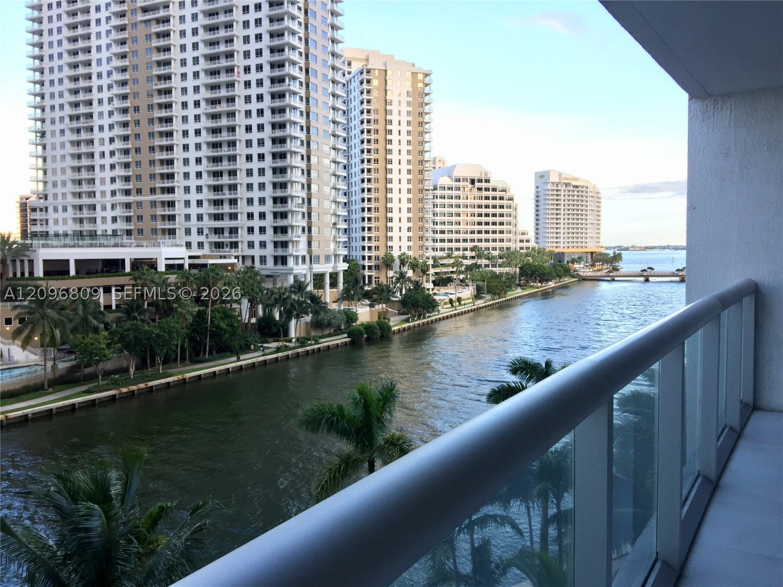 465 Brickell Ave 617