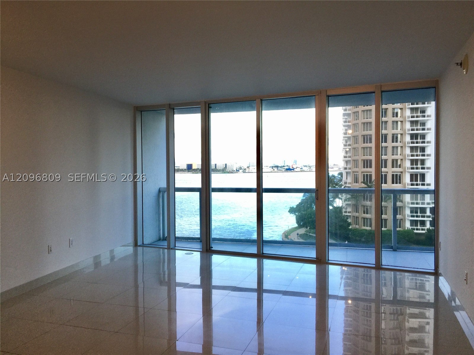 465 Brickell Ave 617